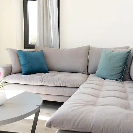 Loel Villa *